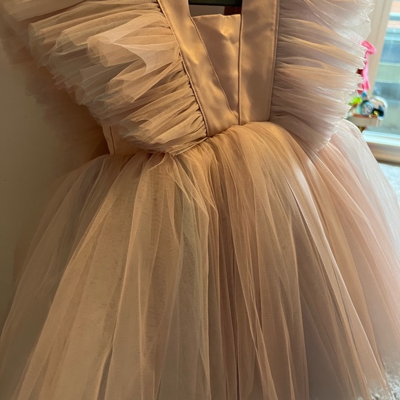 Dress - Picture 8 of 9